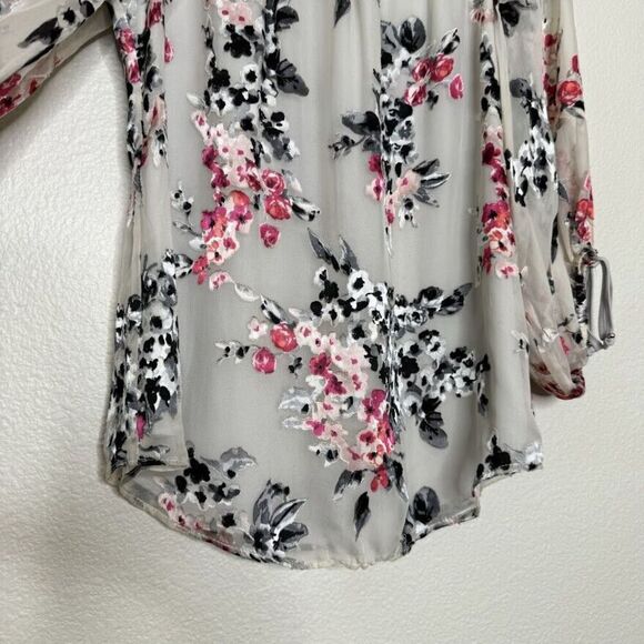 White House Black Market Blouse XS Off Shoulder Silk Blend Floral Textured Top - Picture 7 of 15